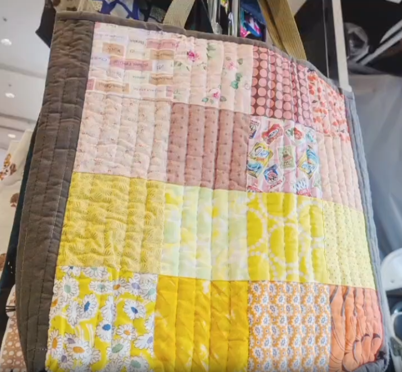 ☆ニットと布小物&アクセサリー展、シャポー本八幡にて好評開催中！