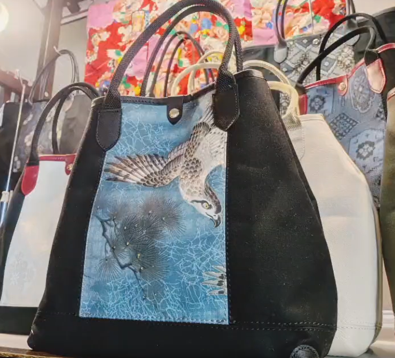 ☆着物地バッグ&ブックカバー展、両国江戸NORENにて好評開催中！