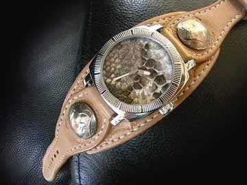 送料無料！EARNEST WATCH レザー文字盤ダブルコンチョ【パイソン／サドルナチュラル】 商品写真
