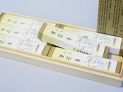 沈香(じんこう)甘茶香(桐箱入り)
