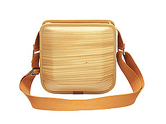 木のバッグ　モナッカ<br>monacca　postman