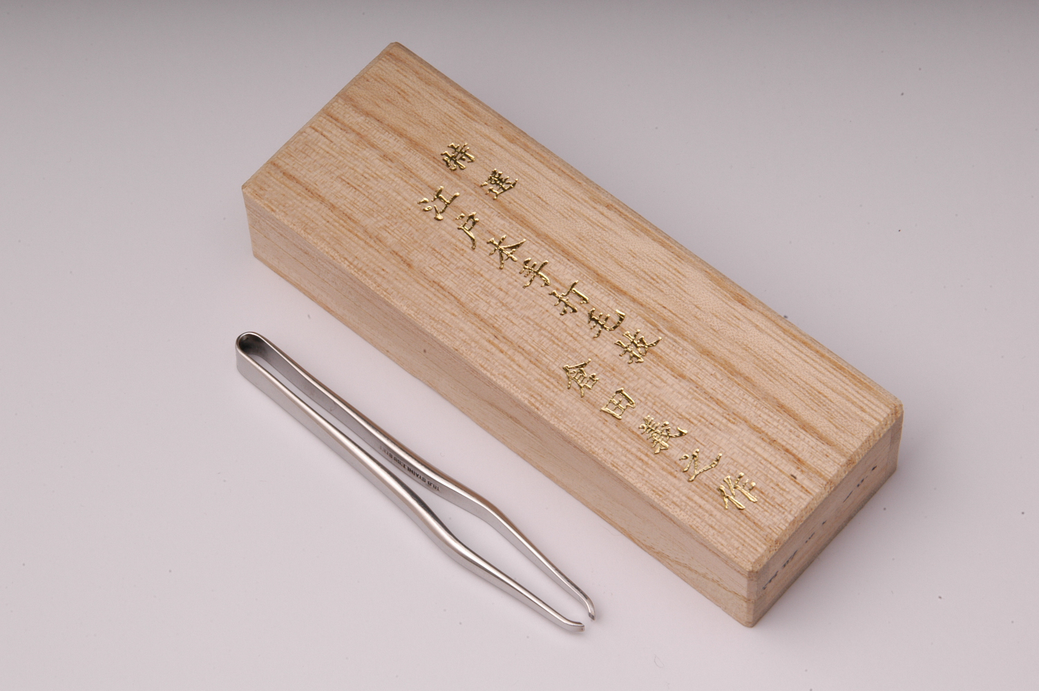 江戸本手打ち毛抜き：瓢箪　【倉田製作所】 パッケージ写真