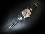送料無料！EARNEST WATCH レザー文字盤ダブルコンチョ【パイソン／サドルブラック】パッケージ写真